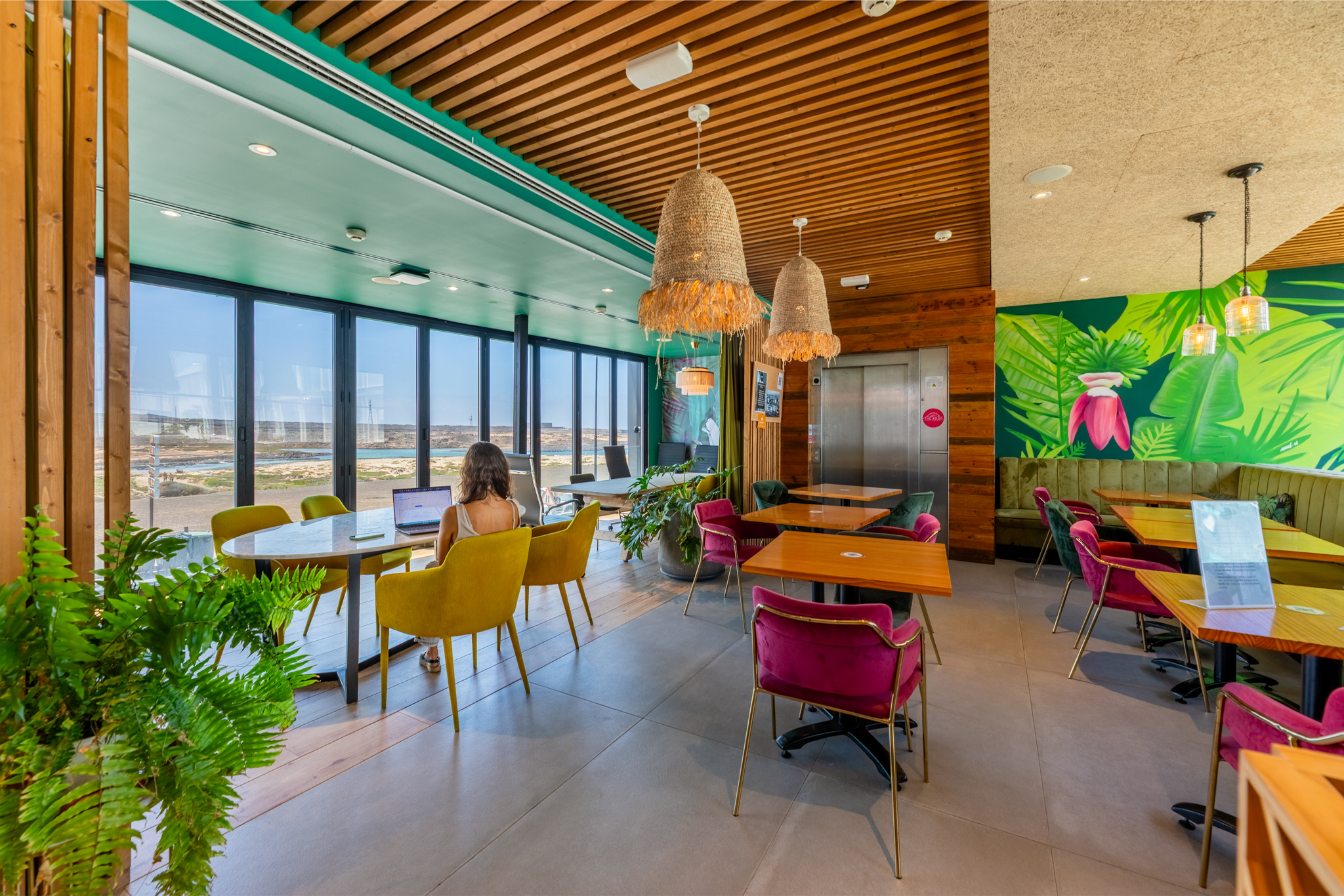 BRISTOL_SUNSET_BEACH_Conomad_ (1).jpg