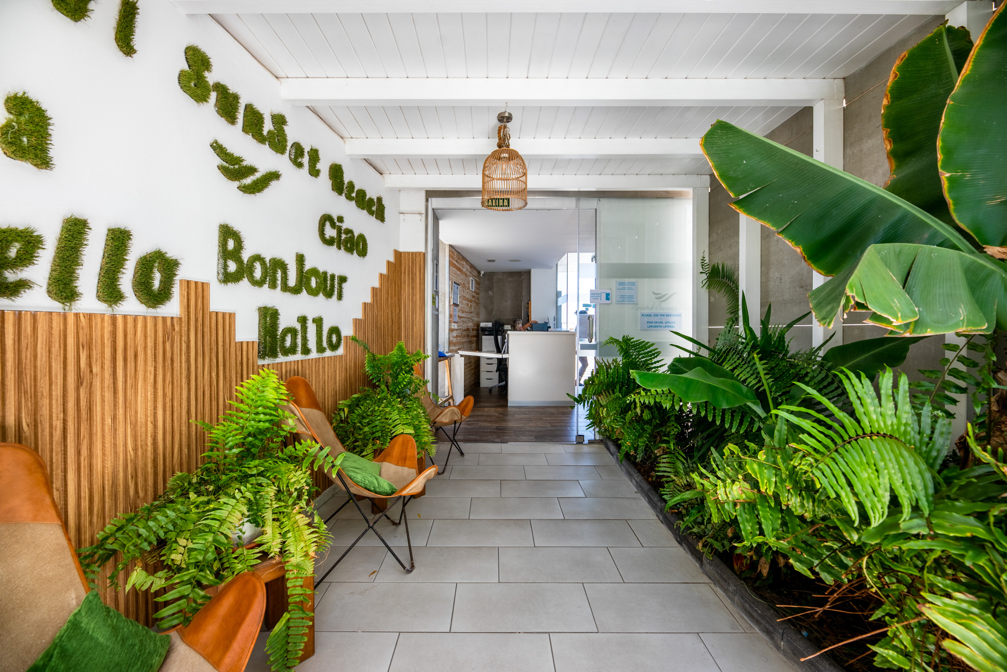 BRISTOL_SUNSET_BEACH_Facilities_ (11).jpg