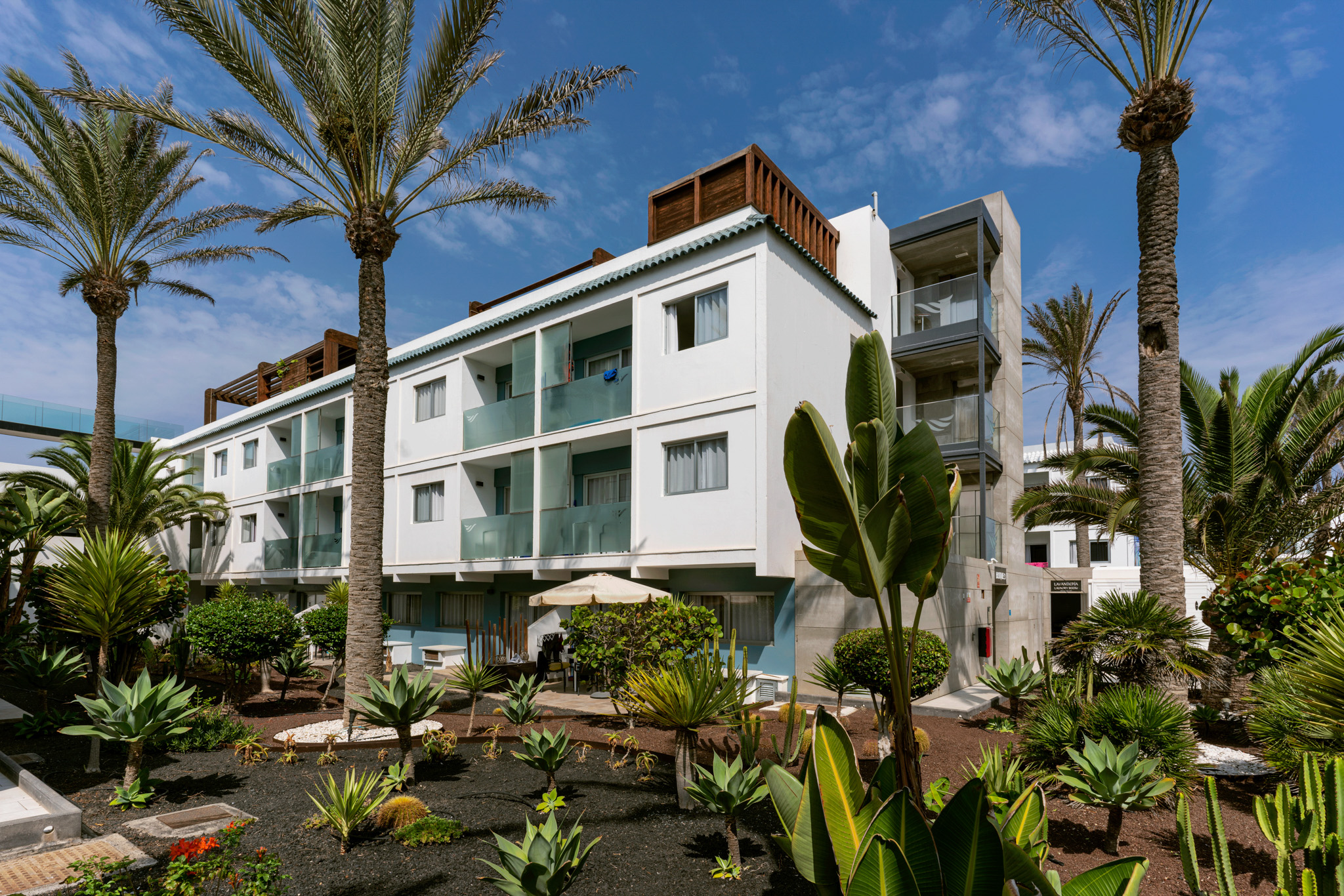 BRISTOL_SUNSET_BEACH_Facilities_ (15).jpg