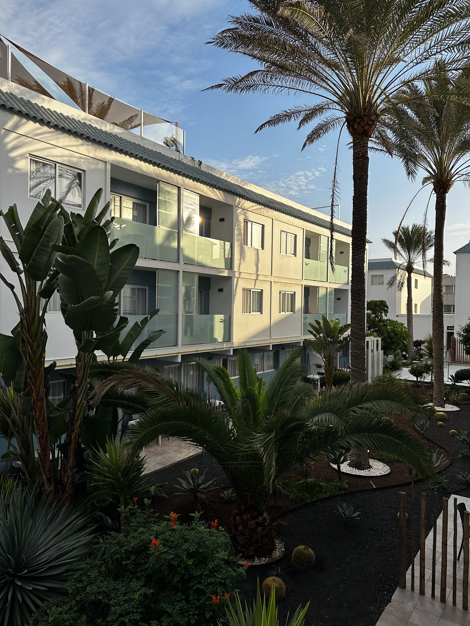 BRISTOL_SUNSET_BEACH_Facilities_ (8).jpg