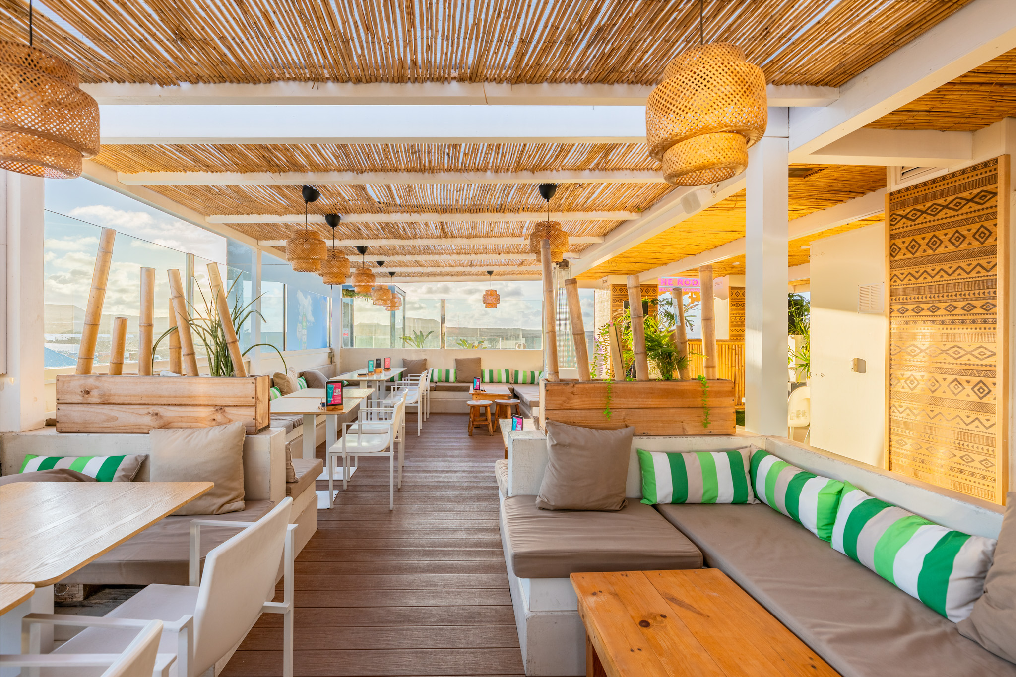 BRISTOL_SUNSET_BEACH_THE_ROOF_CHILL_OUT (3).jpg