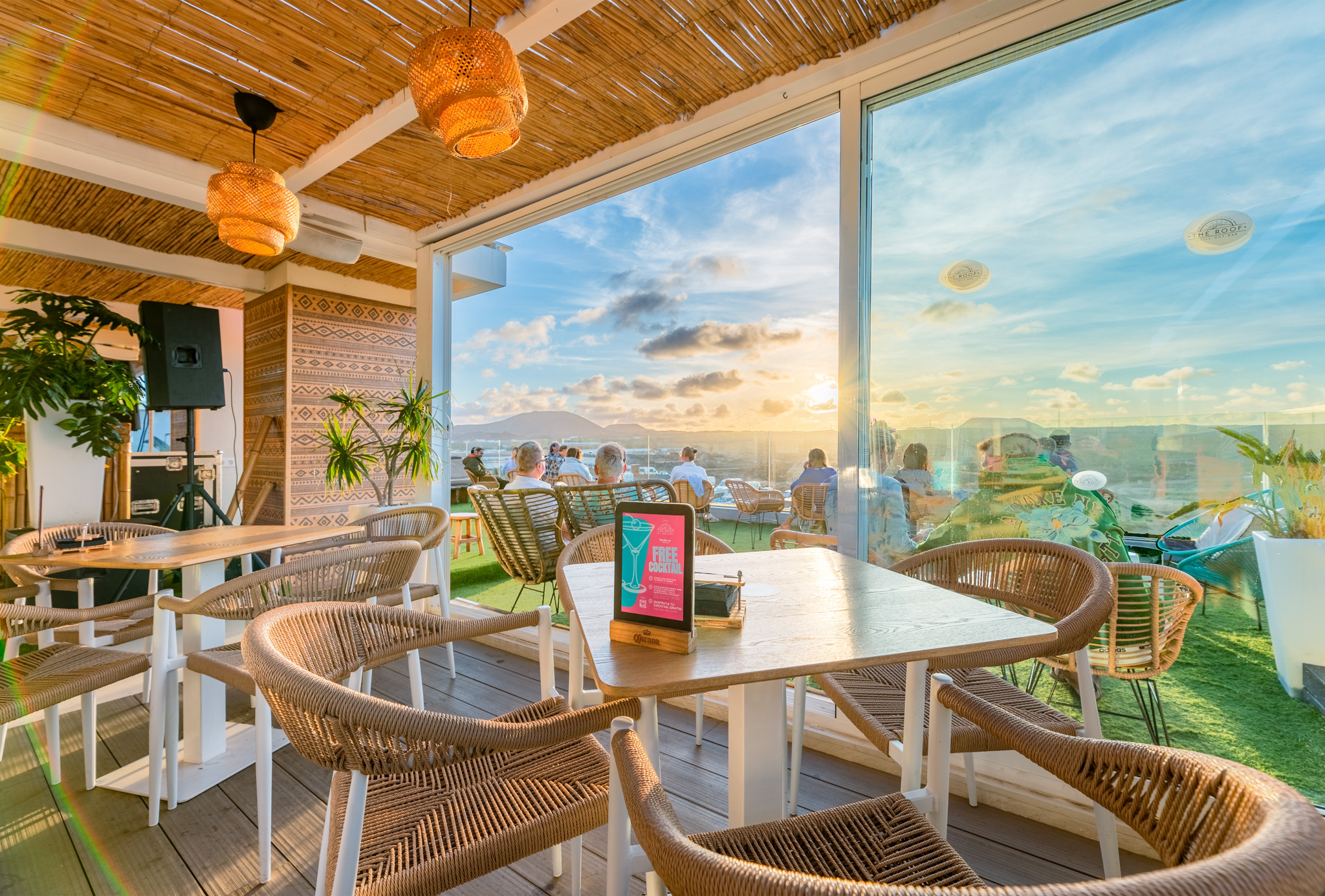 BRISTOL_SUNSET_BEACH_THE_ROOF_CHILL_OUT (5).jpg