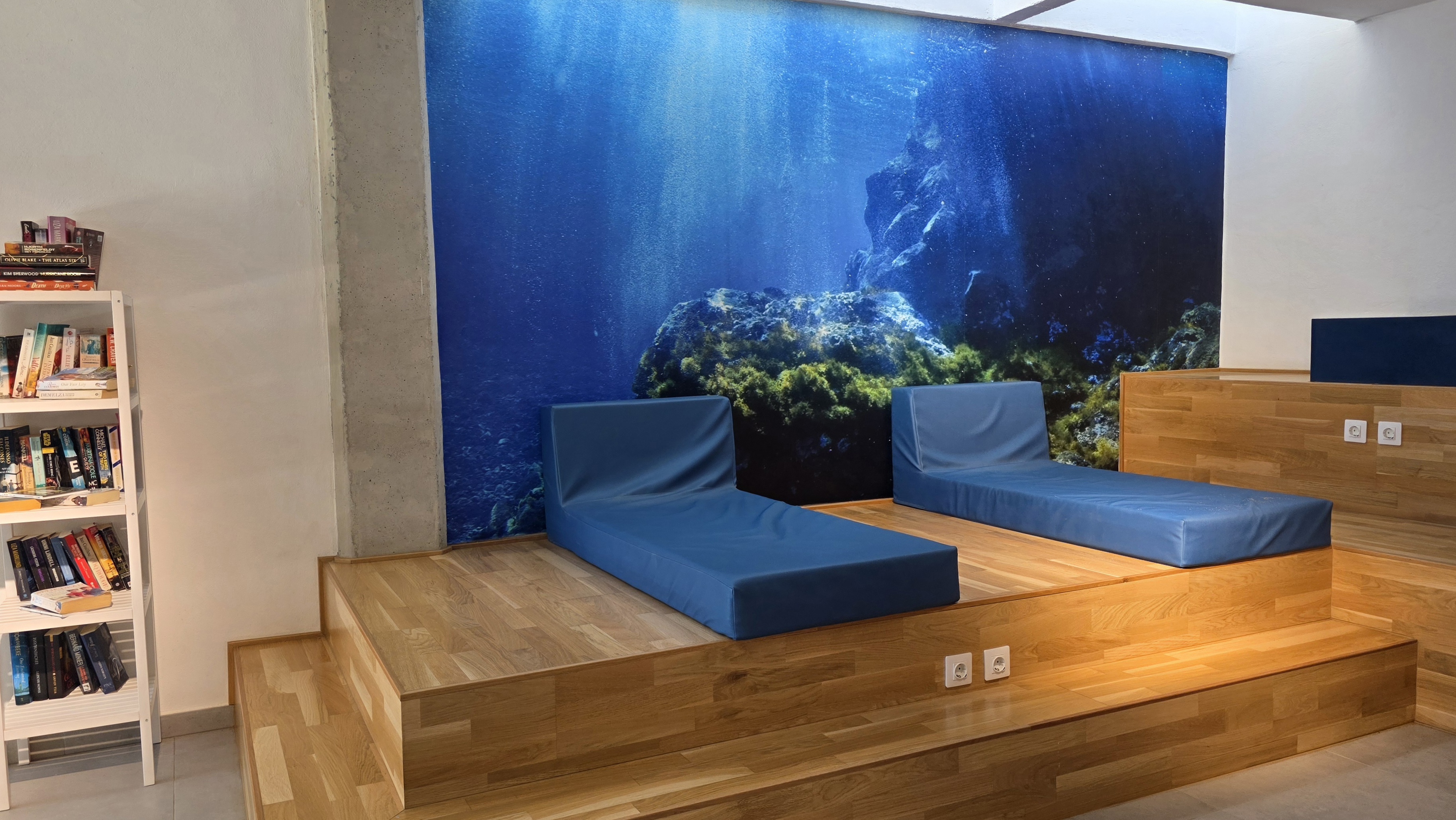 LIVVO_ESMERALDA_COTILLO_HOMES_LOUNGE (2).jpg
