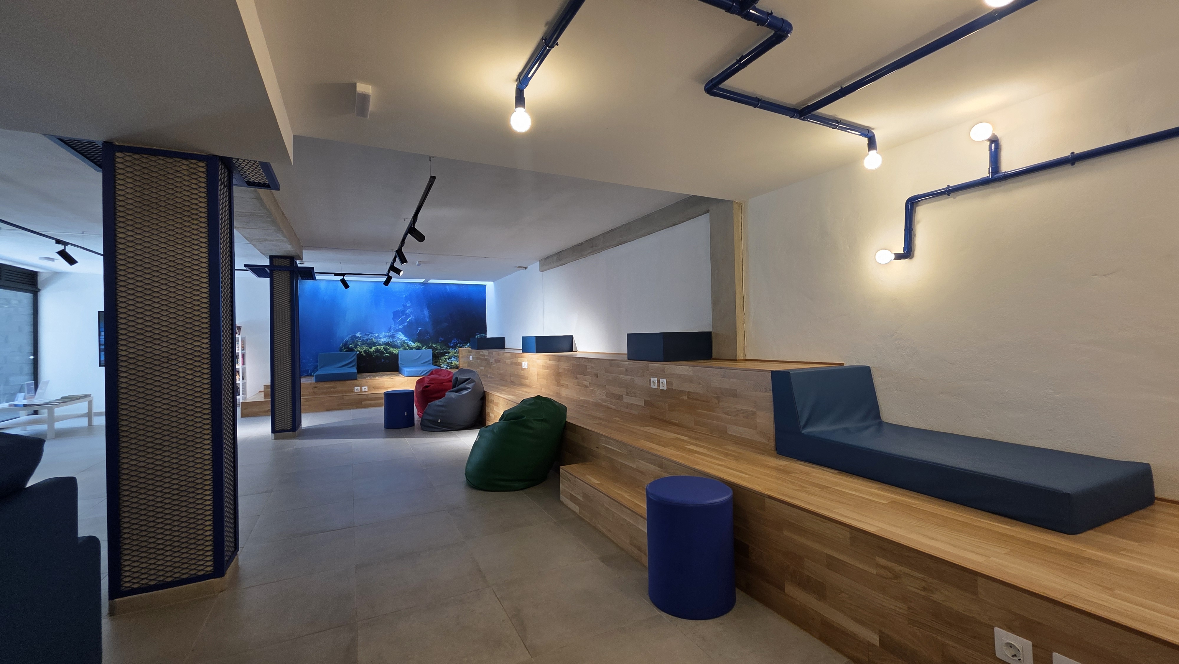 LIVVO_ESMERALDA_COTILLO_HOMES_LOUNGE (3).jpg