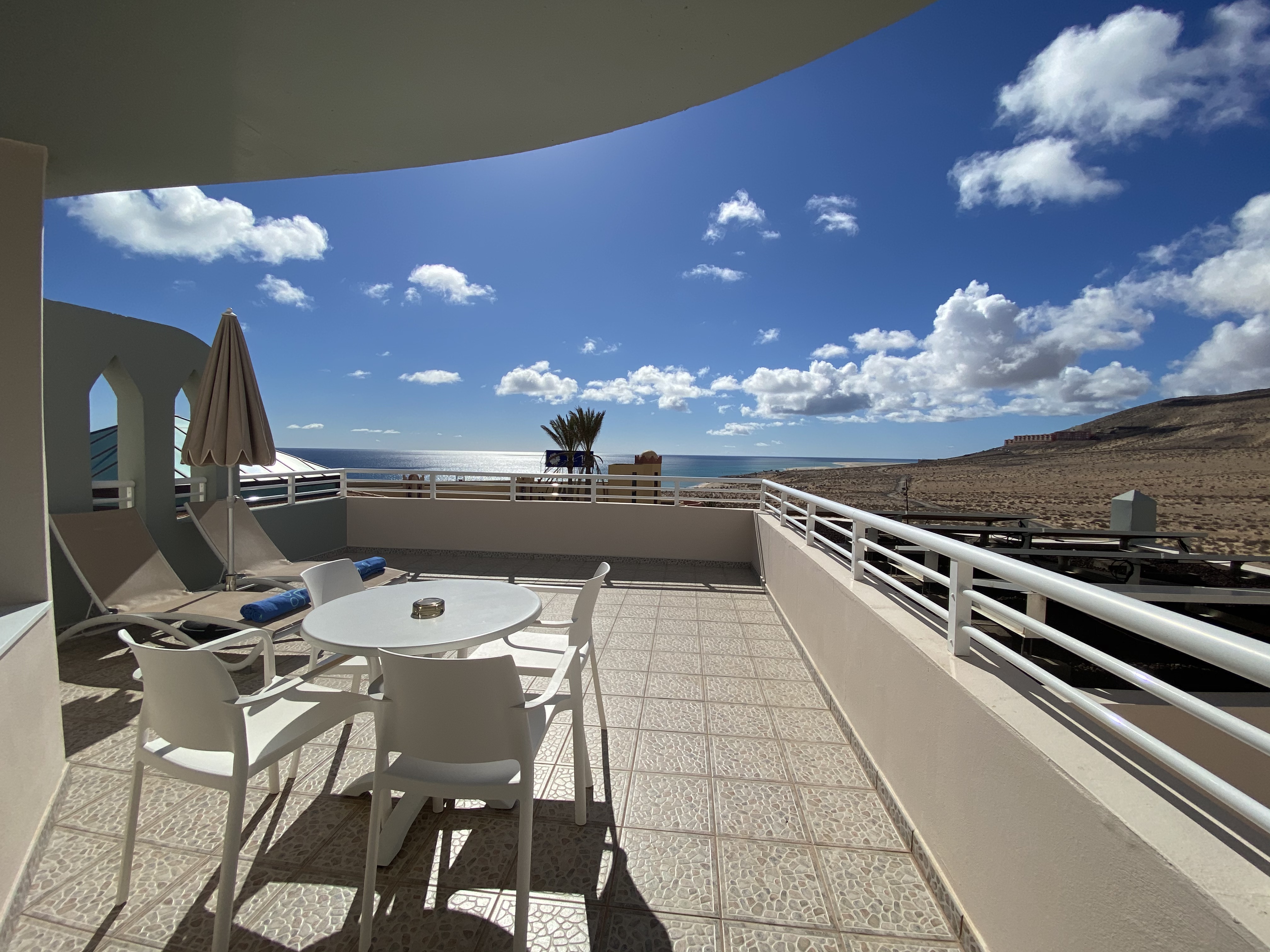 LIVVO_ESMERALDA_MARIS_DOBLE_VISTA_MAR (10).jpeg