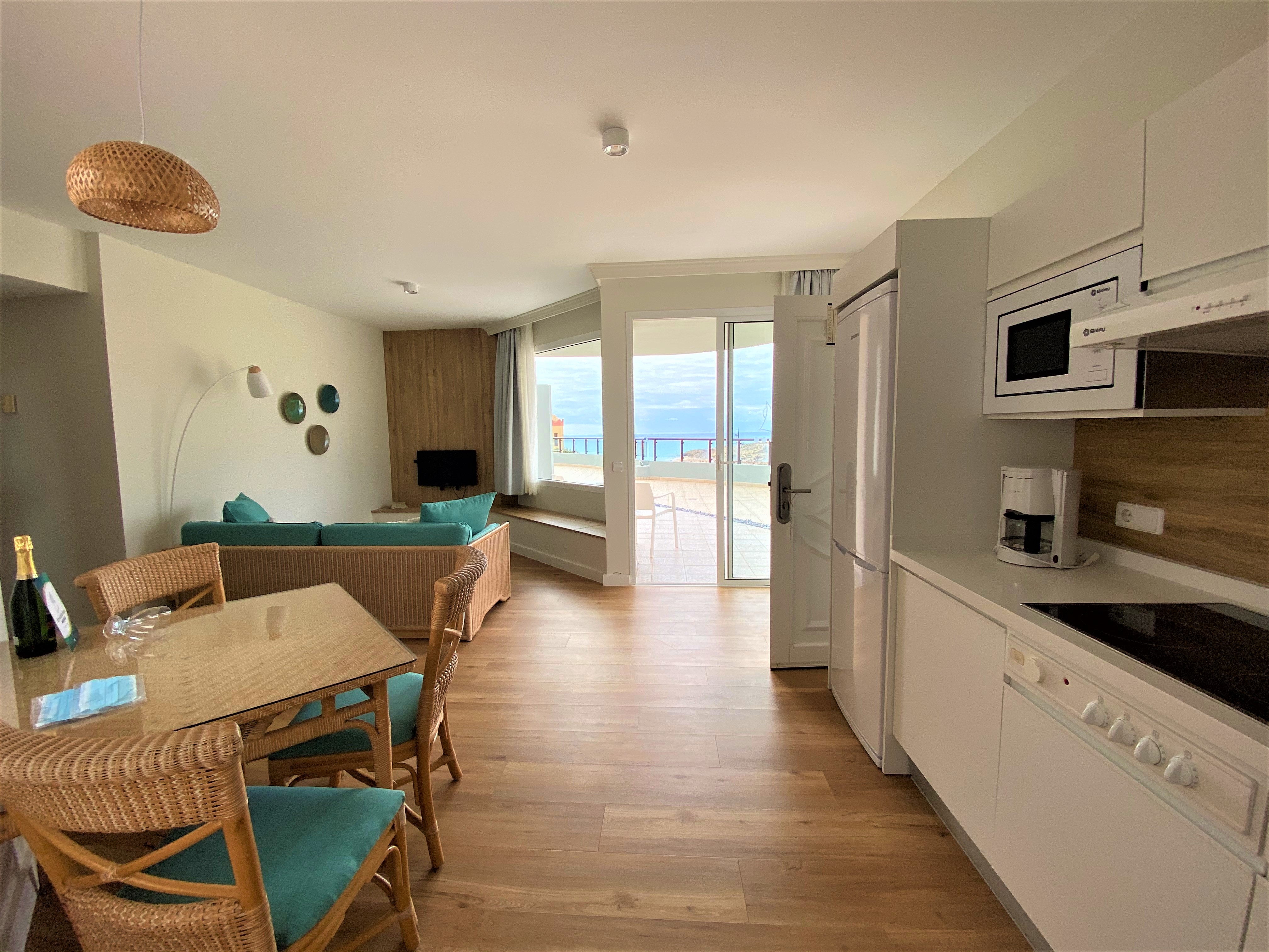 LIVVO_ESMERALDA_MARIS_JUNIOR_SUITE_VISTA_MAR (7).jpeg