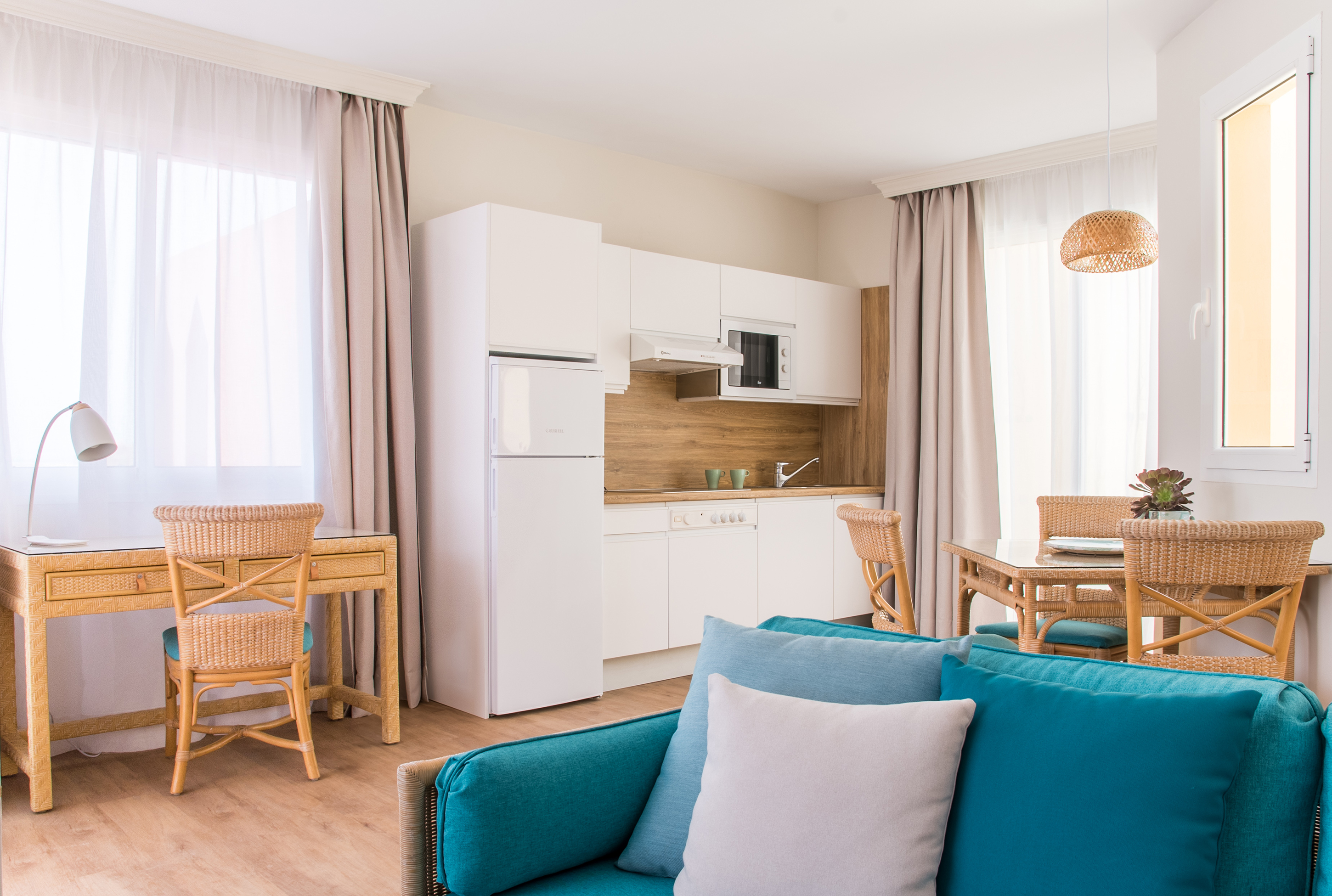 LIVVO_ESMERALDA_MARIS_JUNIOR_SUITE (11).jpg
