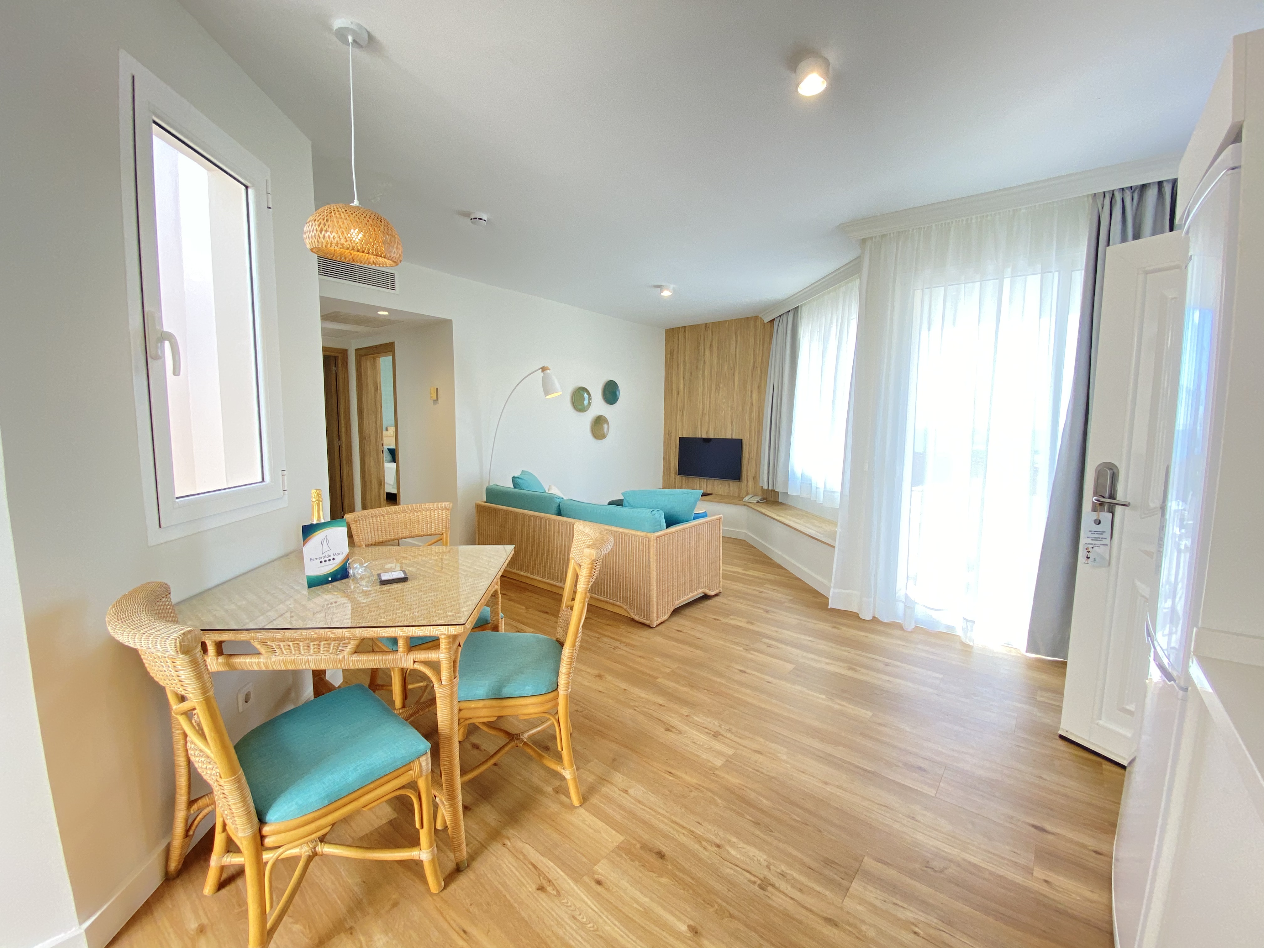 LIVVO_ESMERALDA_MARIS_SUITE_VISTA_MAR (4).jpeg