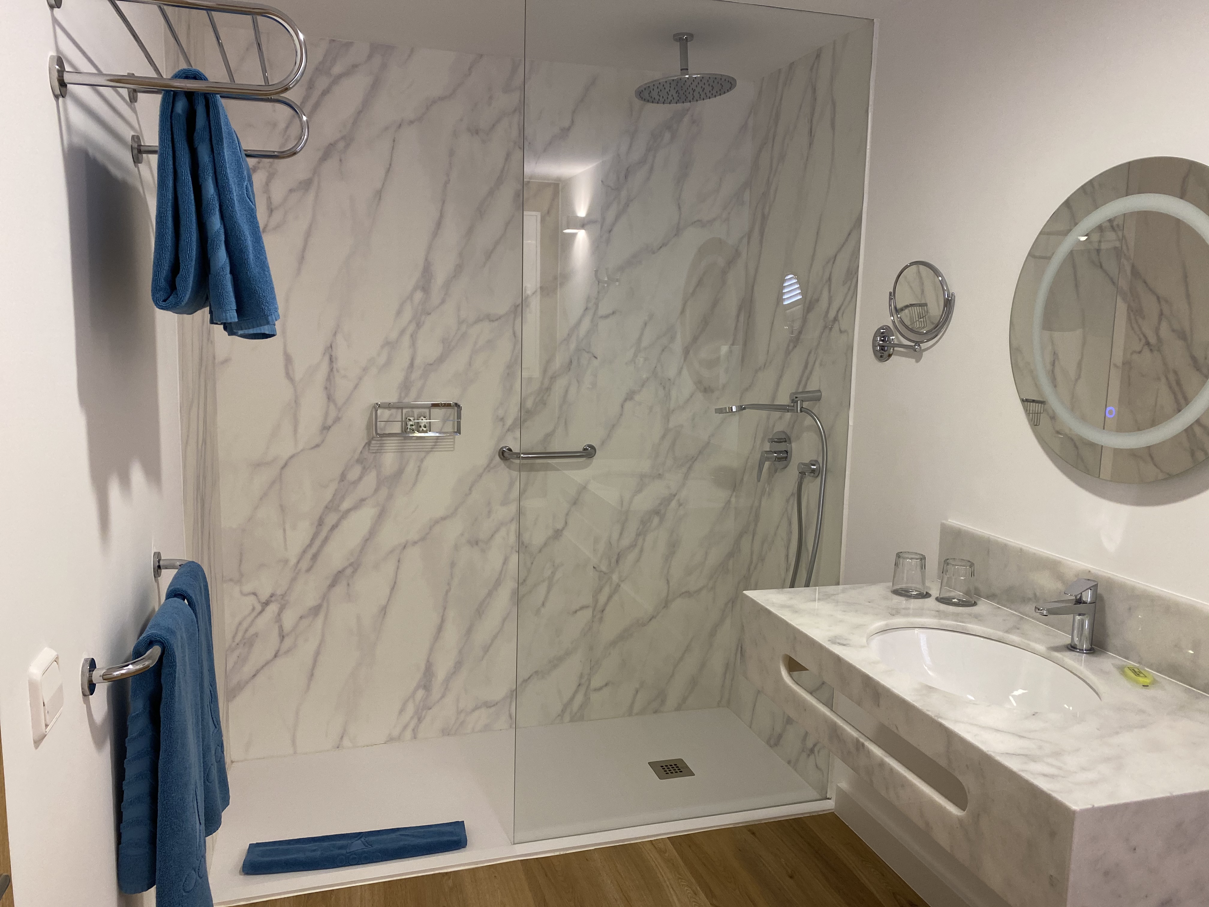 LIVVO_ESMERALDA_MARIS_SUITE_VISTA_MAR (7).jpeg