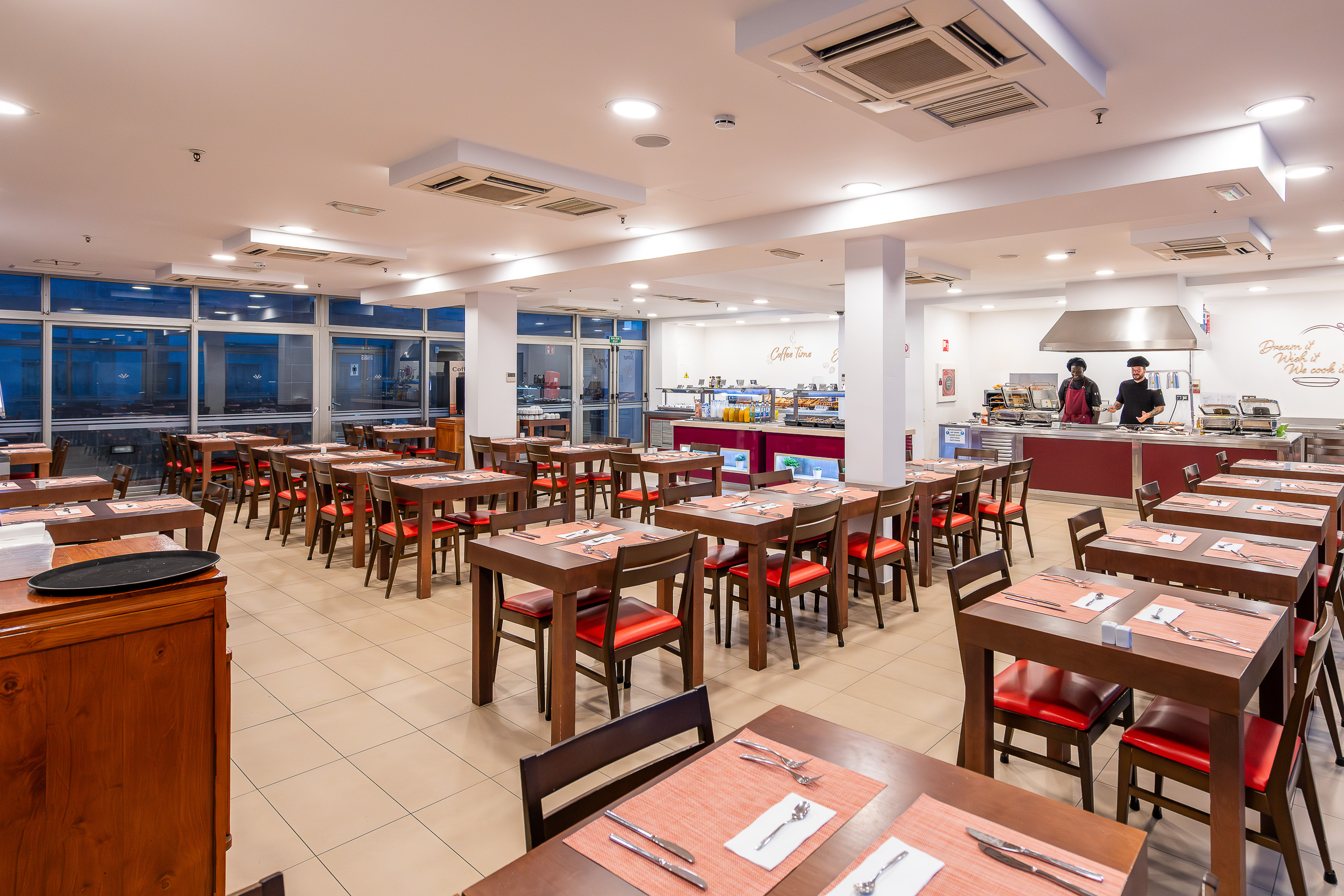 LIVVO_CORRALEJO_BEACH_BUFFET (10).jpg