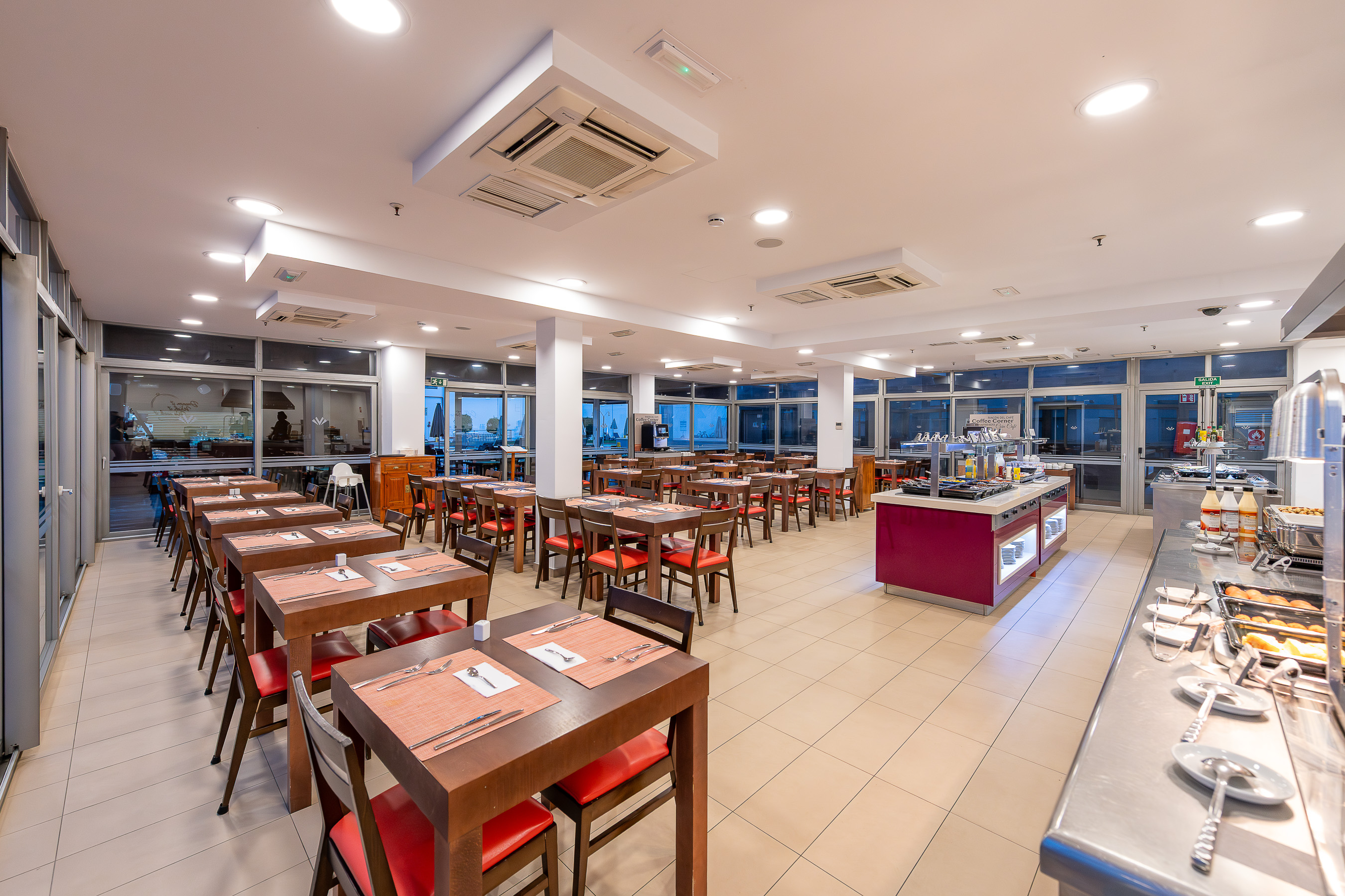 LIVVO_CORRALEJO_BEACH_BUFFET (11).jpg
