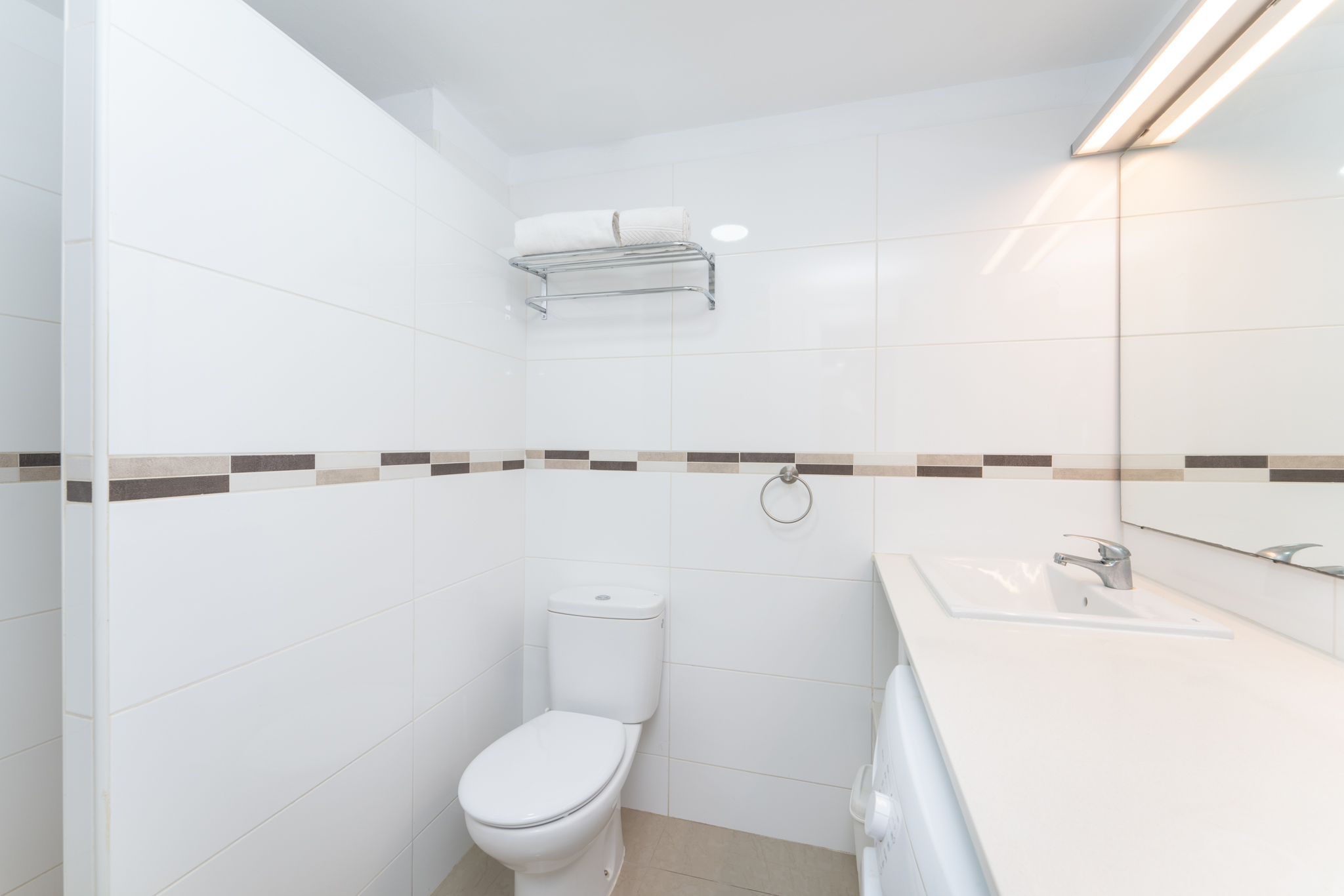 LIVVO_BILLYS_PUERTO_MOGAN_APTO_1_DORM_AZOTEA (5).jpg