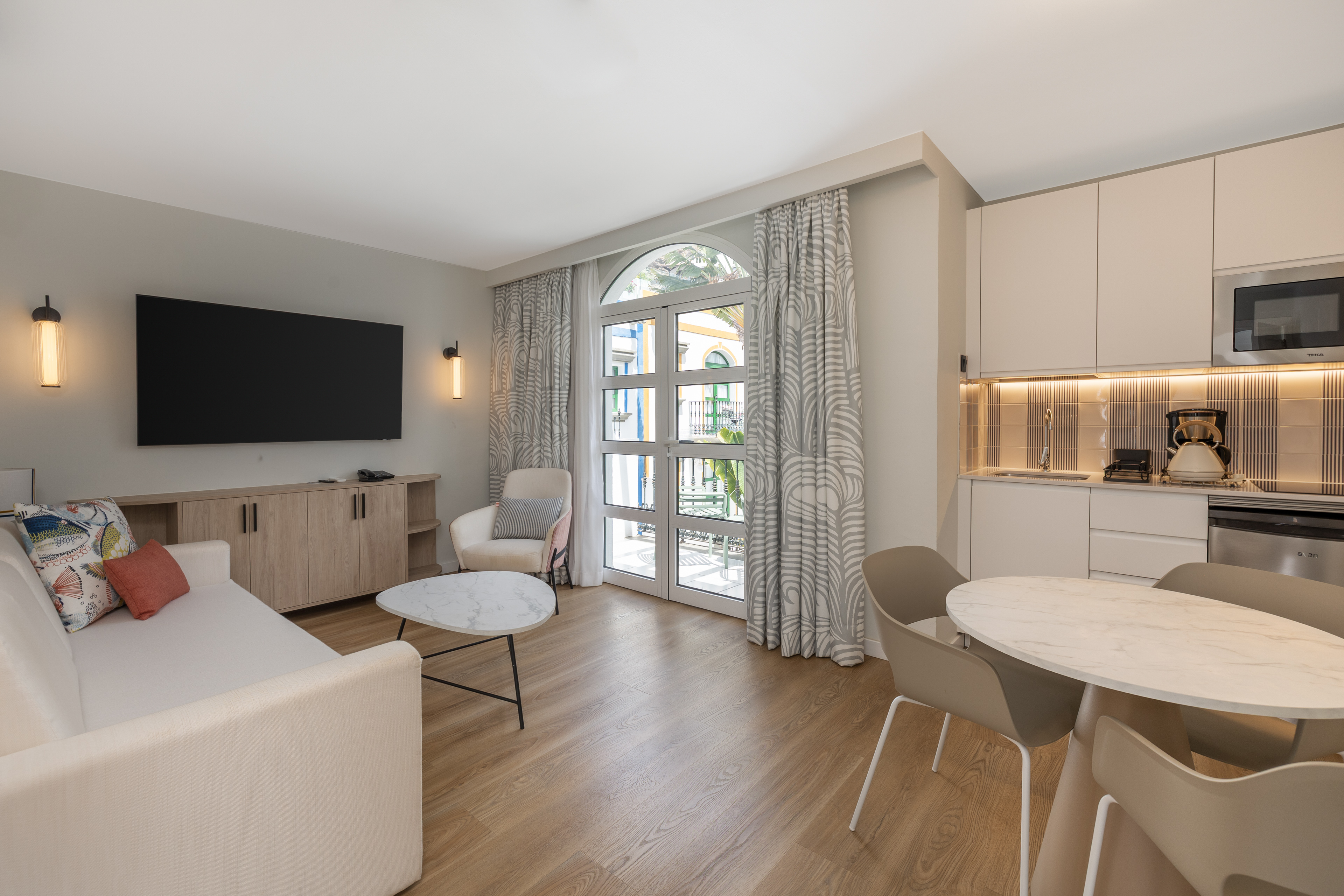 LIVVO_MOGAN_APTO_SUP_ROOM (1).jpg