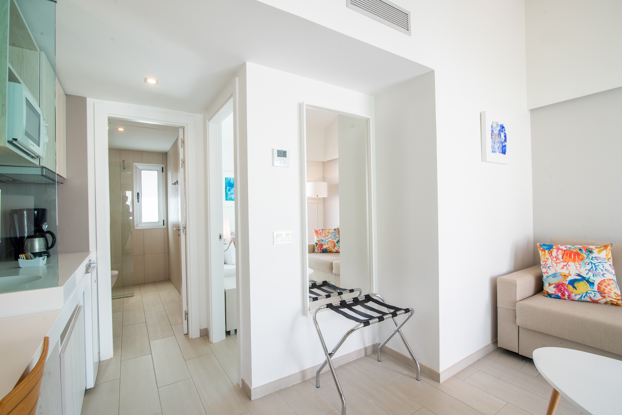 LIVO_DUNAGOLFSUITES_SUITE (3).jpg