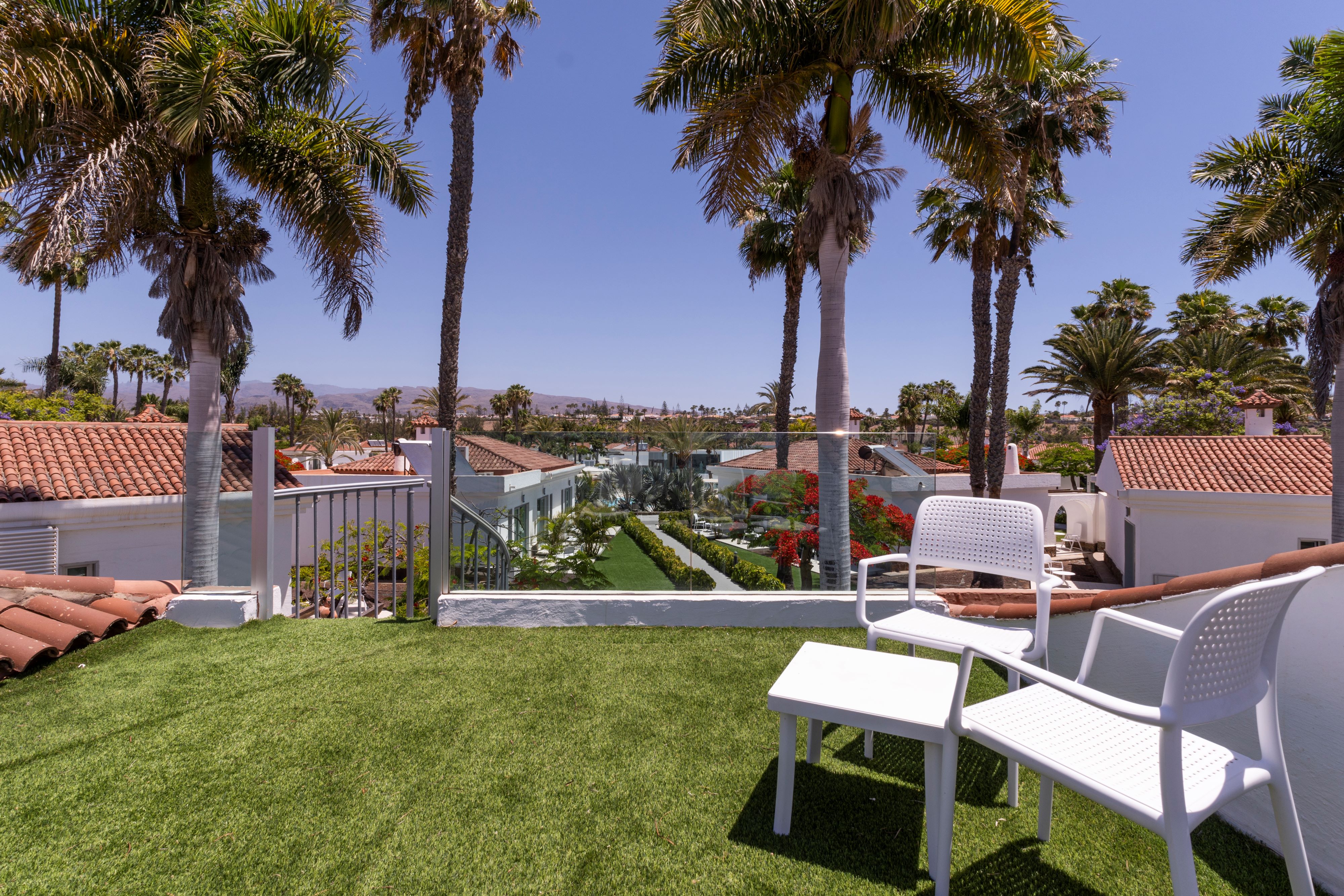 LIVVO_DUNAGOLFSUITES_SUTE_VISTA_ JARDIN_Y_SOLARUIM (4).jpg