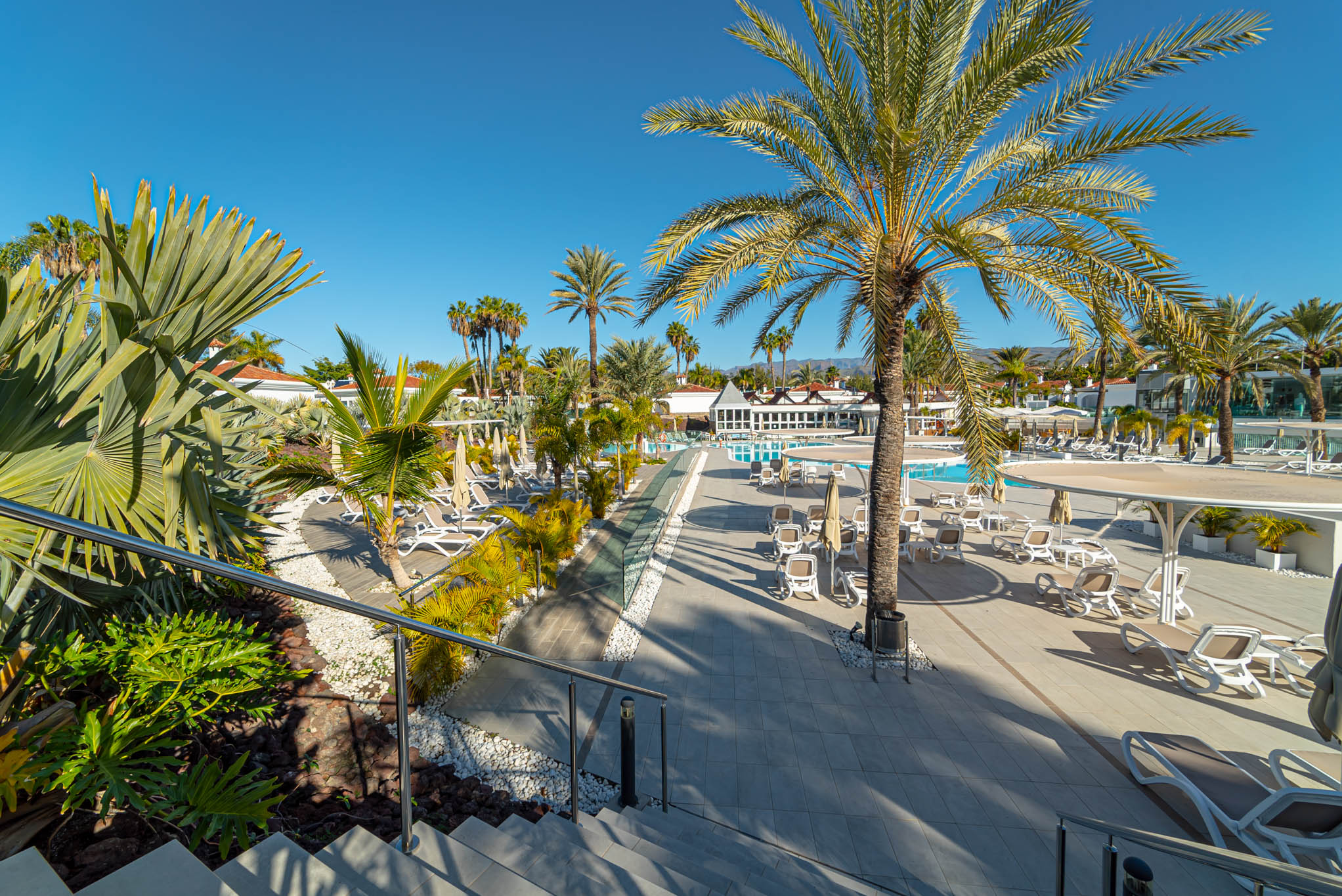LIVVO_DUNAGOLF_SUITES_PISCINAS (9).jpg