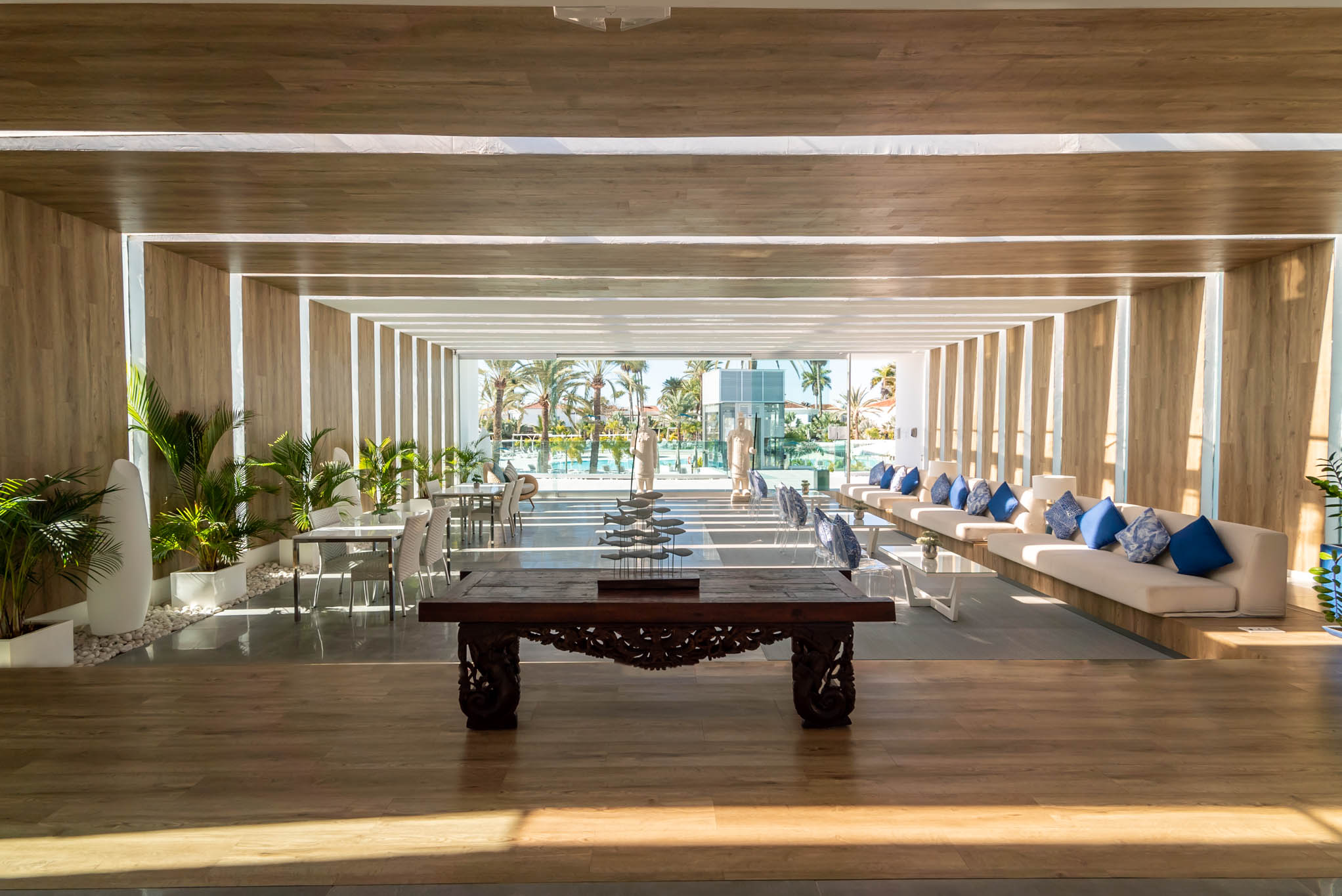 LIVVO_DUNAGOLF_SUITES_RECEPCION (2) .jpg