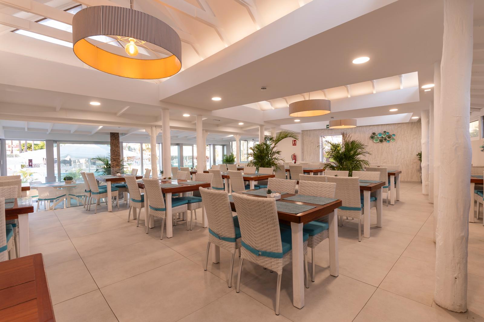 LIVVO_DUNAGOLF_SUITES_RESTAURANTE (3).jpg