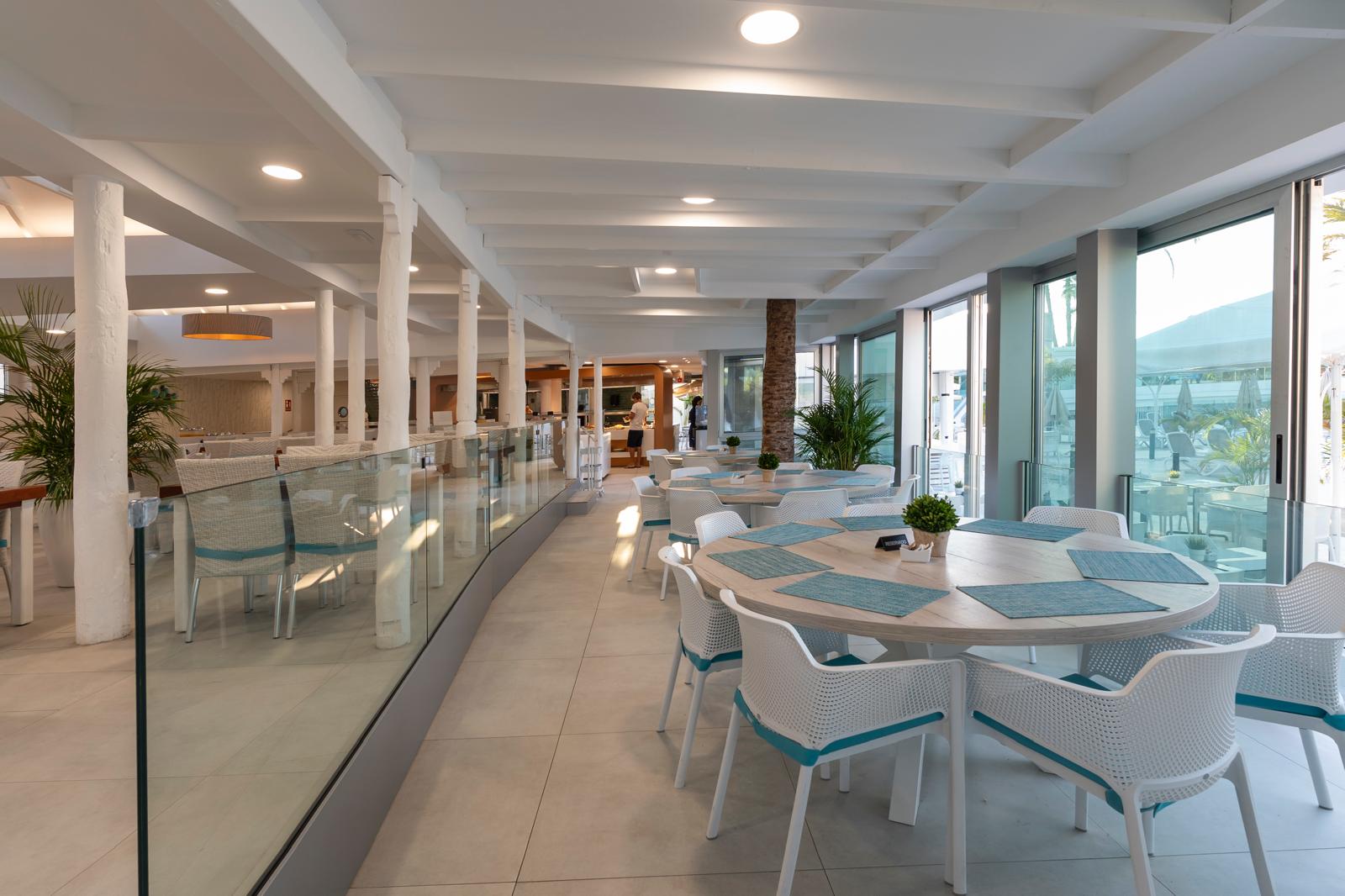 LIVVO_DUNAGOLF_SUITES_RESTAURANTE (5).jpg