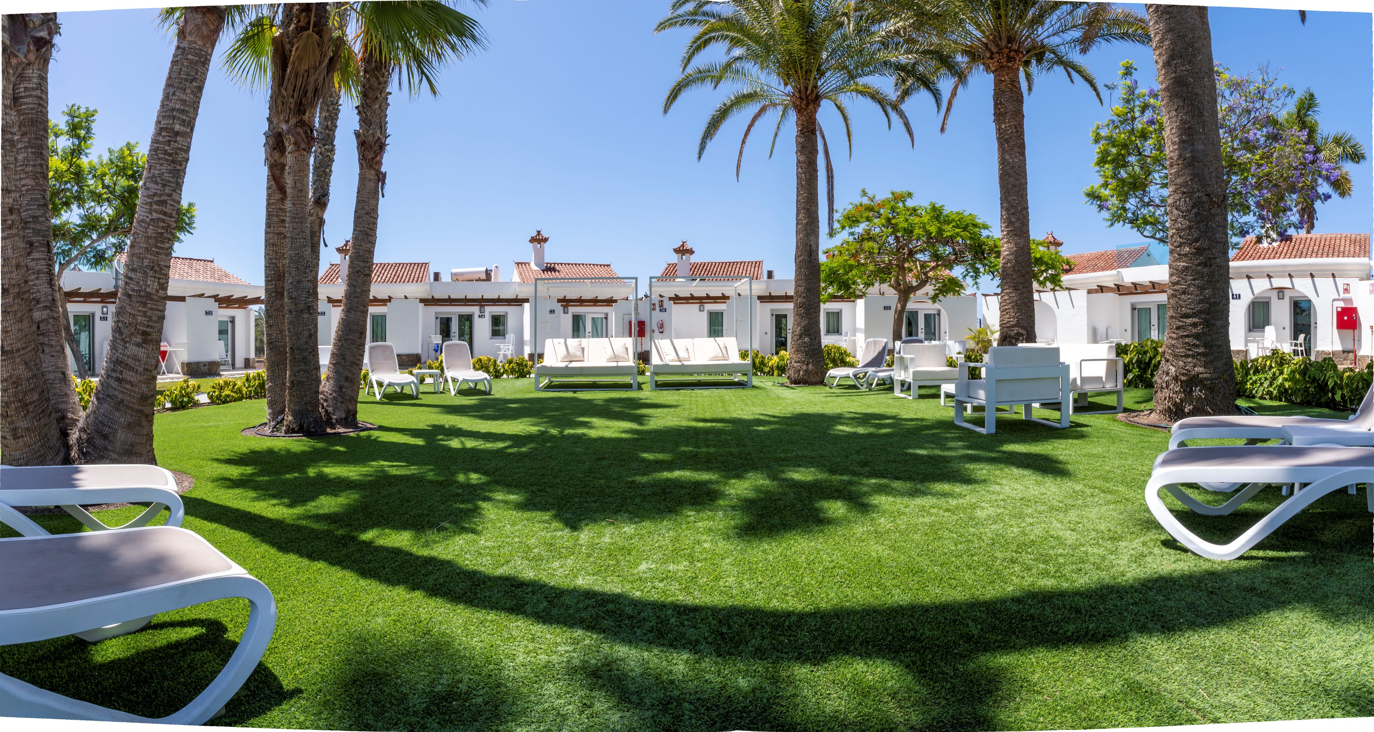 LIVVO_DUNAGOLF_SUITES_ZONA_ADULTOS (1).JPG