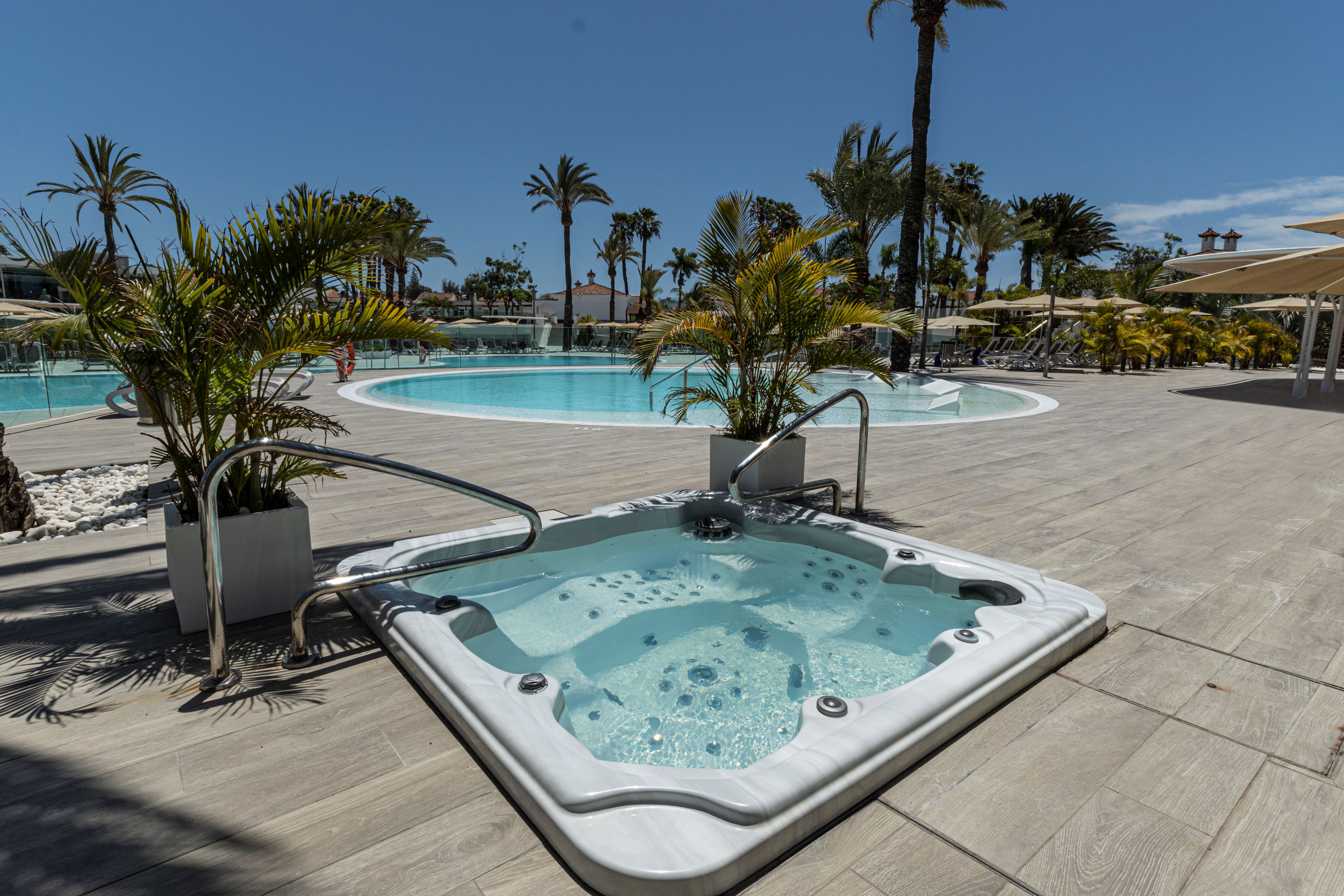 LIVVO_DUNAGOLF_SUITES_ZONA_ADULTOS (2).JPG