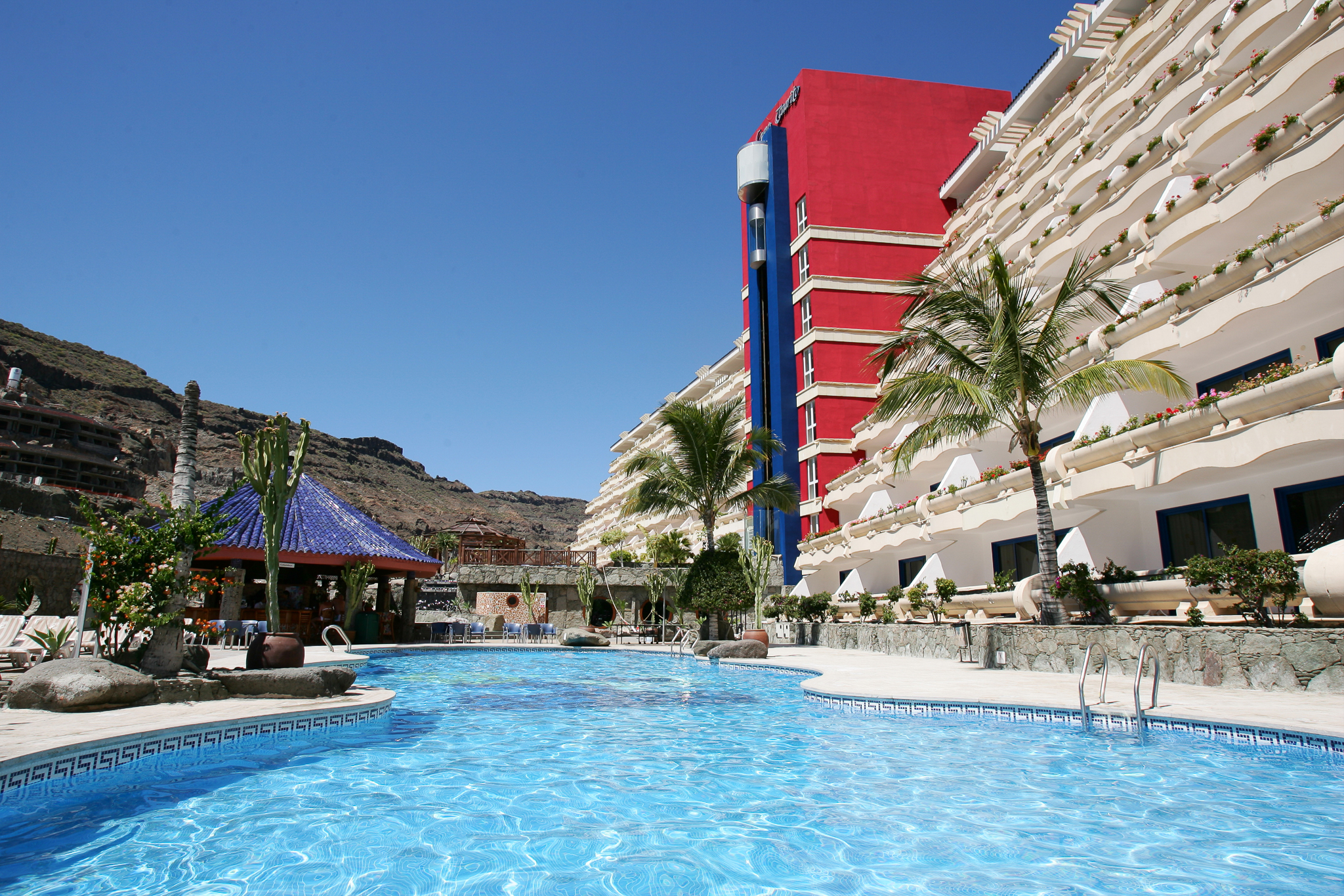 LIVVO_LAGO_TAURITO_PISCINA (1).jpg