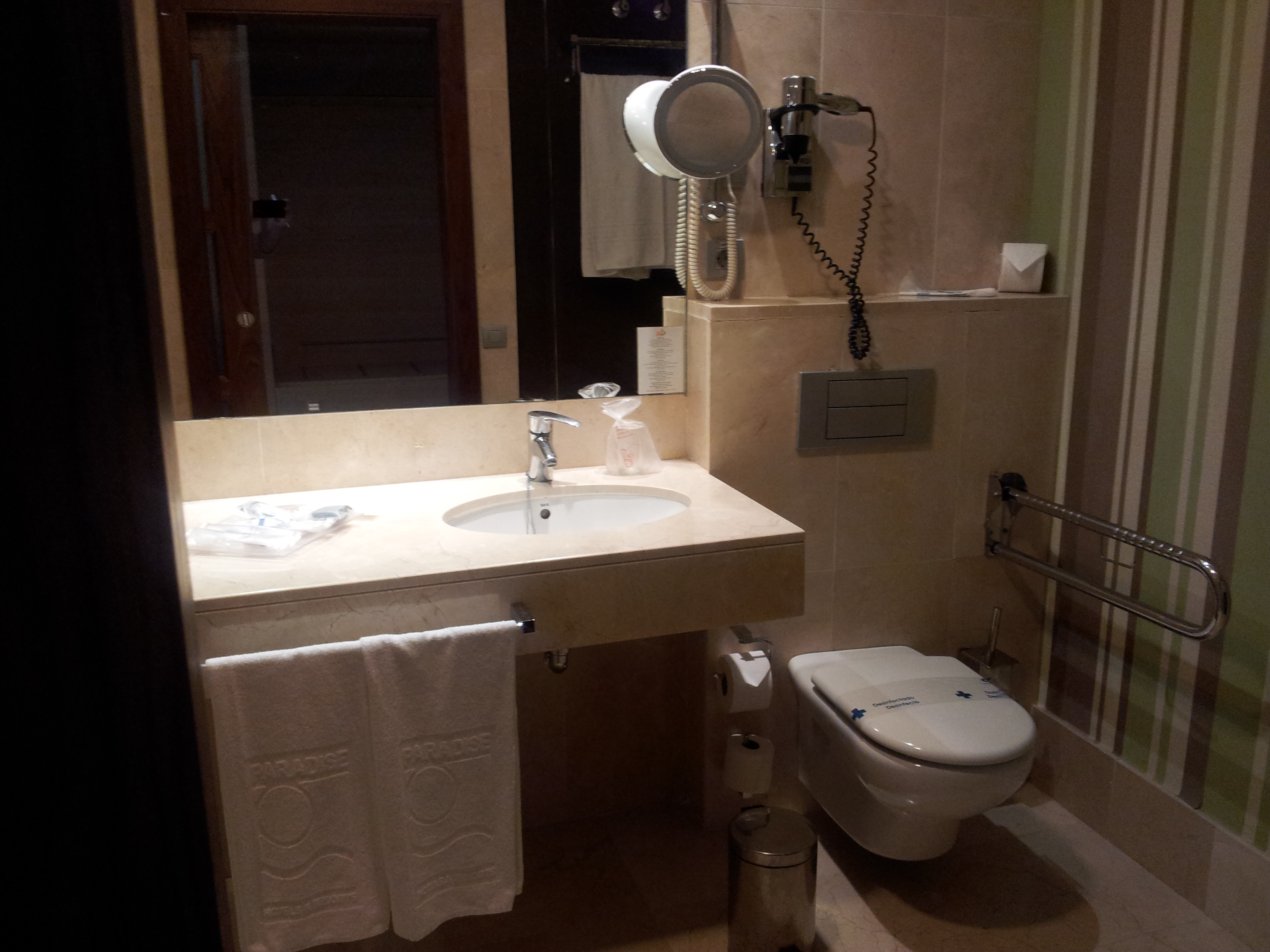 LIVVO_VALLE_TAURITO_HABITACION_PMR (2).jpg