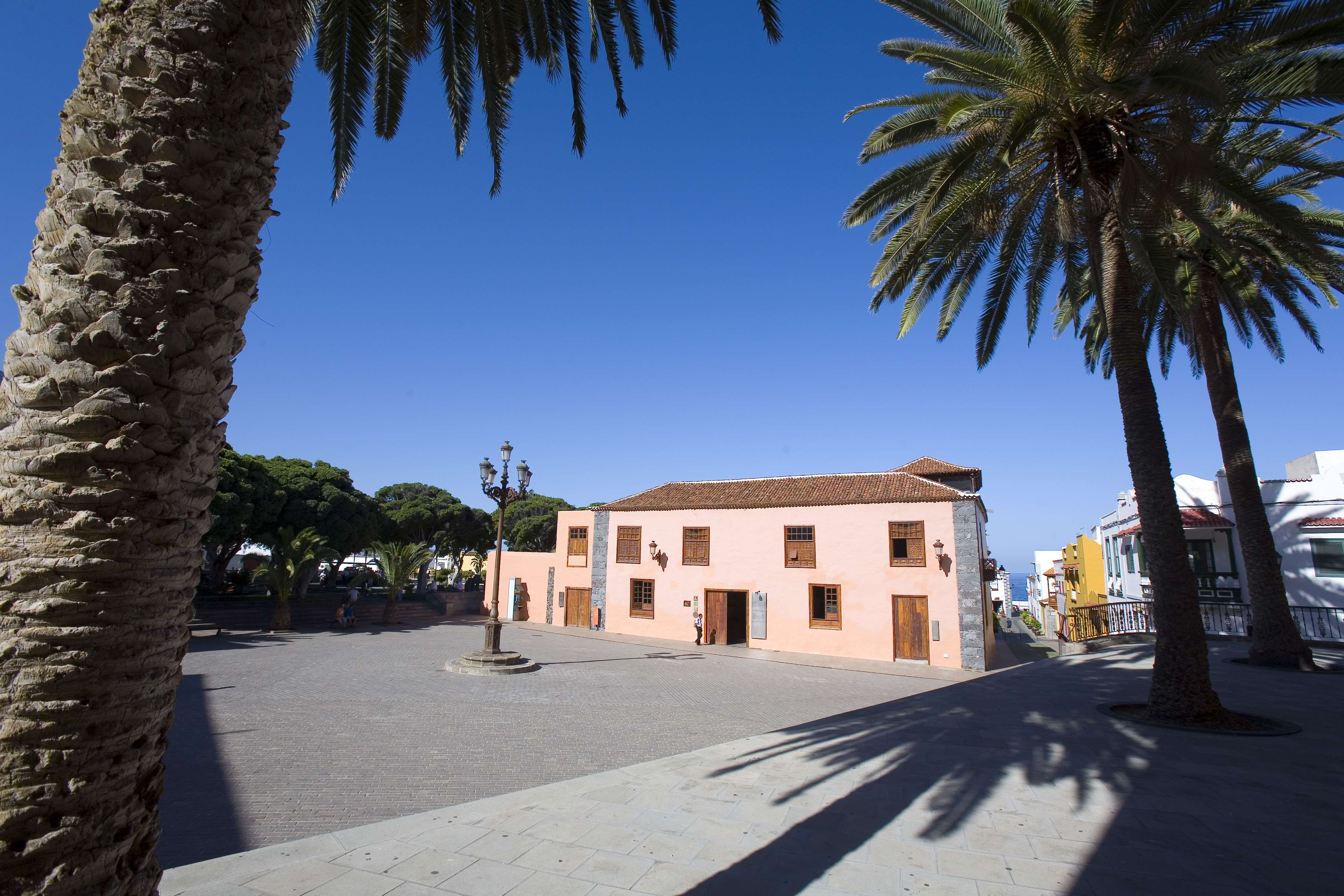 LIVVO_LA_QUINTA_ROJA_EXTERIOR (1).jpg