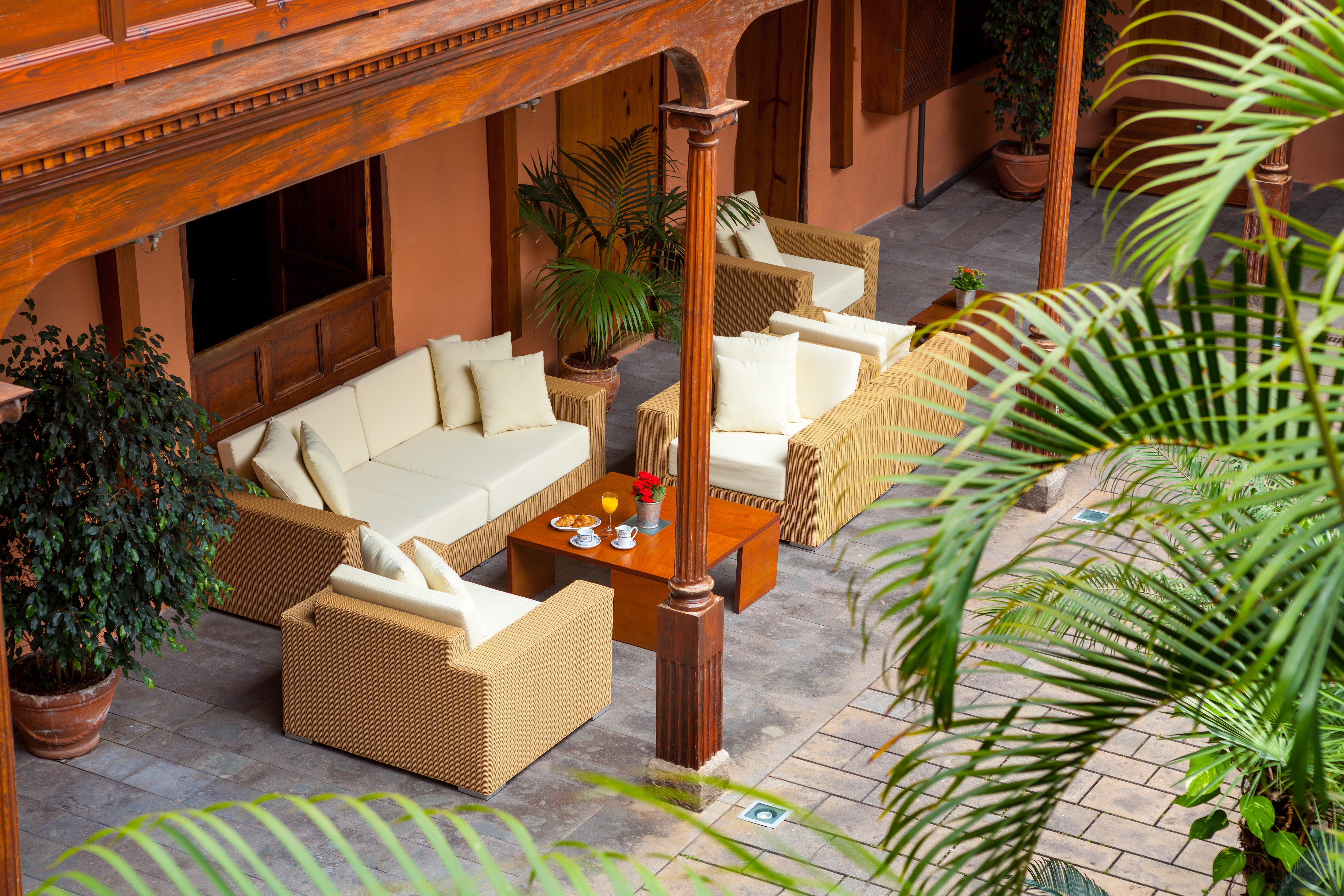 LIVVO_LA_QUINTA_ROJA_EXTERIOR (4).jpg