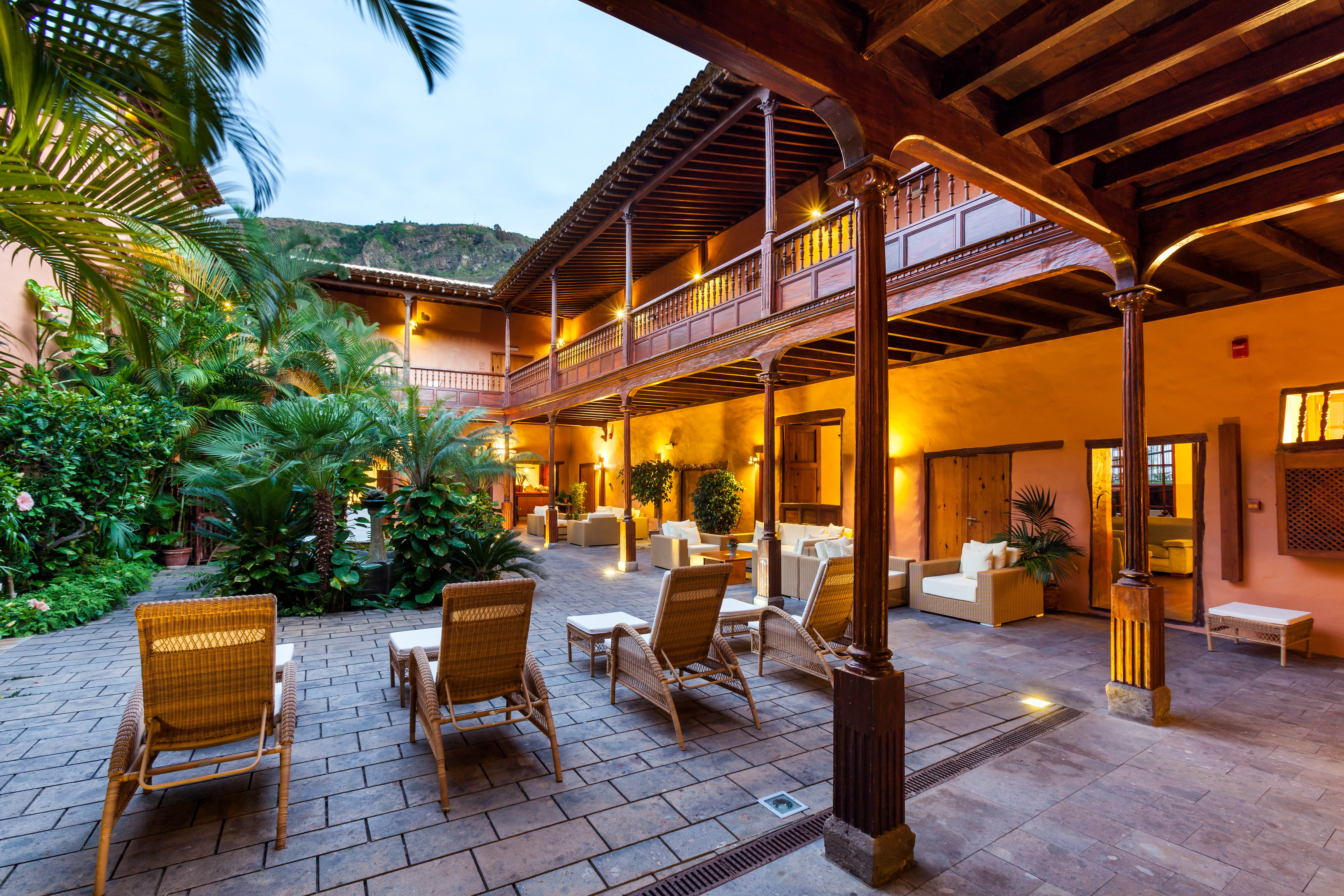 LIVVO_LA_QUINTA_ROJA_EXTERIOR (7).jpg