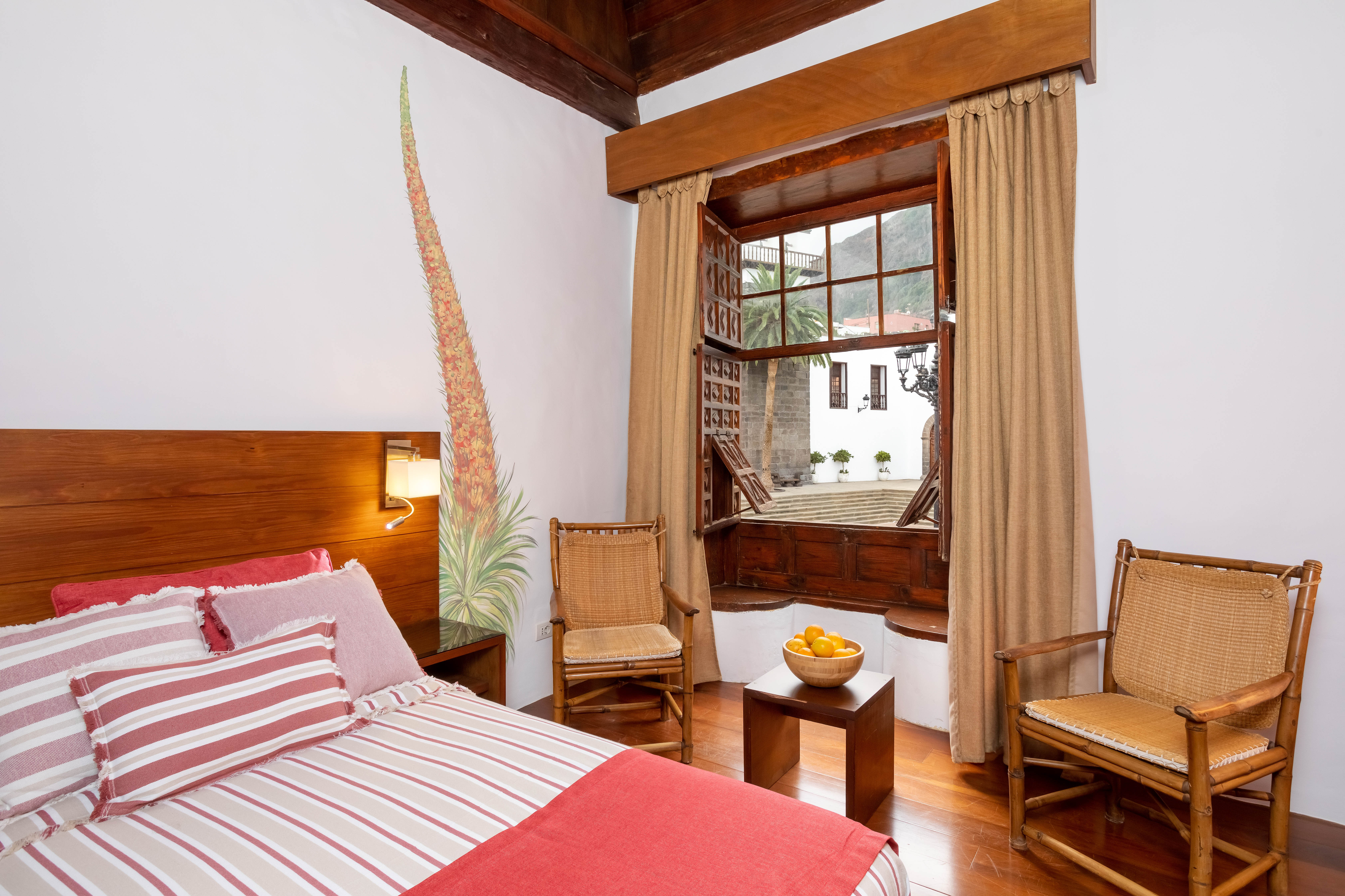 LIVVO_LA_QUINTA_ROJA_JUNIOR SUITE (2).jpg