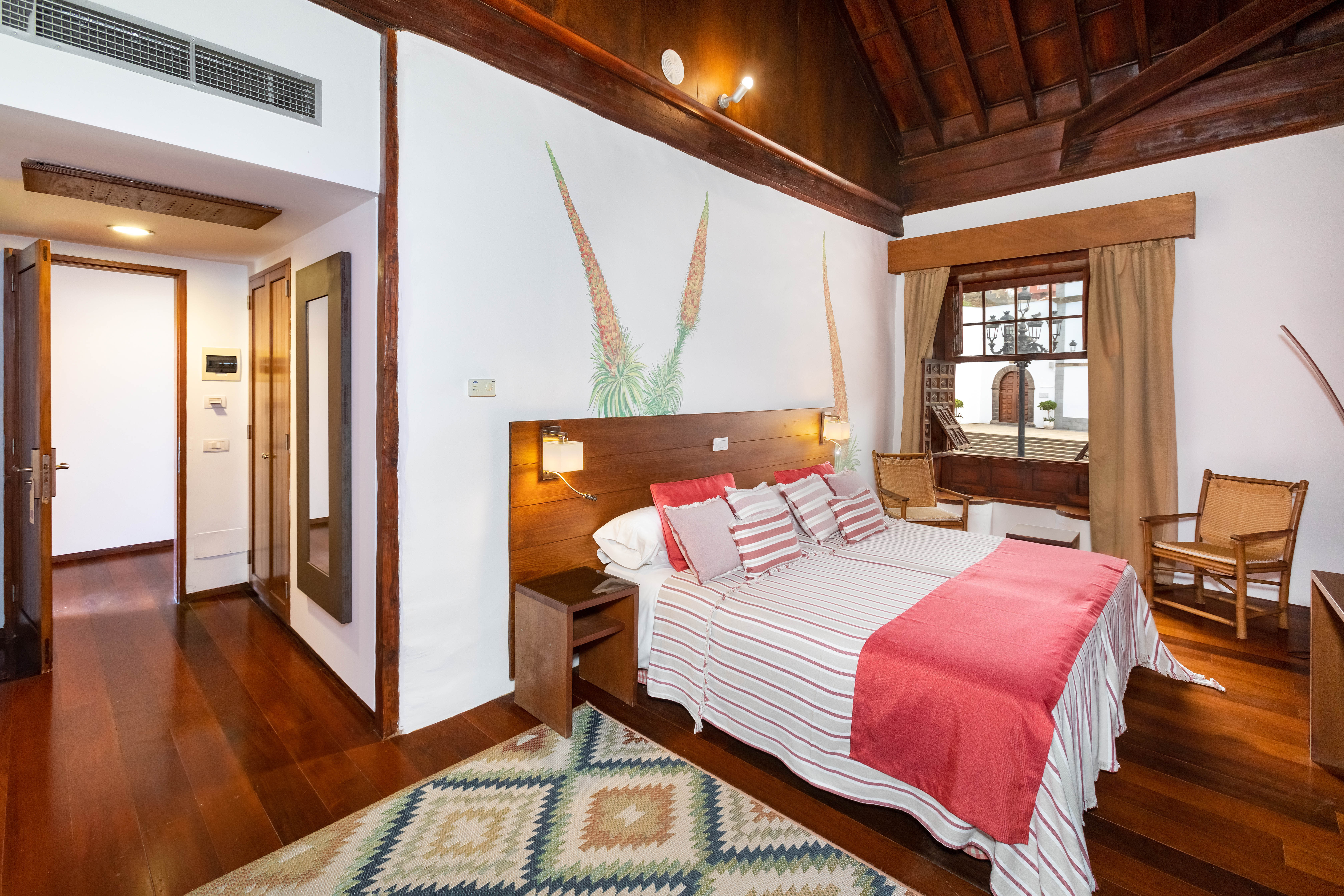 LIVVO_LA_QUINTA_ROJA_JUNIOR SUITE (7).jpg